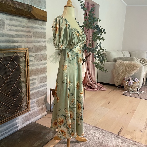 Bridgerton vibes sage green floral satin Nordstrom dress, fully lined - Picture 3 of 9
